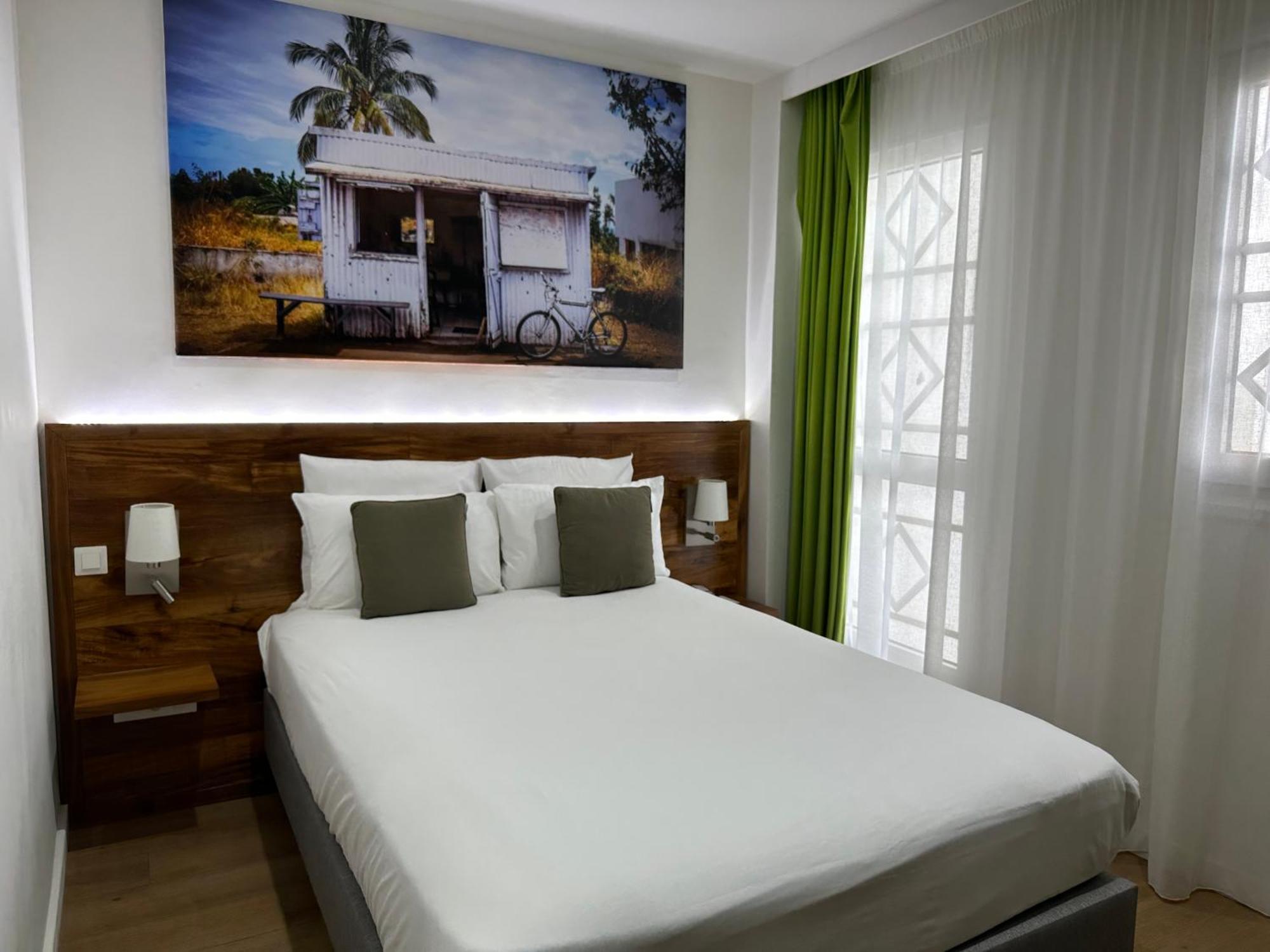 Hotel Exsel Creolia Σαιν-Ντενί Εξωτερικό φωτογραφία